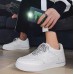 Мужские белые кроссовки с рефлективной окантовкой -  светоотражающие