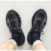 Большие мужские кроссовки черные с белой прошивкой на толстой подошве в шипы