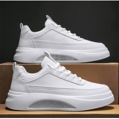 Стильні чоловічі білі кеди - кросівки на високій підошві під ретро