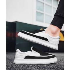 Мужские слипоны на высокой подошве - белые с черным - мокасины