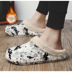 Зимнее мужские тапочки кроксы с мехом в пиксель - бежевый камуфляж