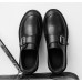 Модные мужские туфли без шнурков с ремешком - черные