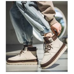 Высокие мужские зимние белые ботинки с густым мехом, и коричневыми вставками - очень теплые