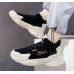 Мужские кроссовки черные с вельветовыми вставками