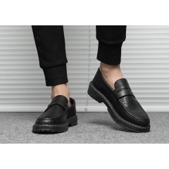 Черные мужские туфли мокасины с прессованной кожи
