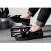 Мужские лаковые черные туфли лоферы с кисточкой