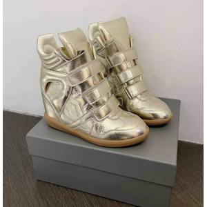 Женские золотые кроссовки сникерсы на танкетке - Маранты цвет золота