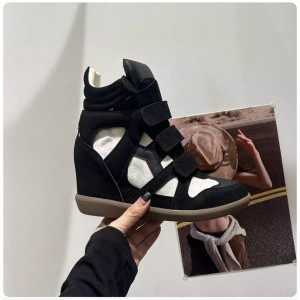 Модные женские кроссовки сникерсы на платформе черные с белым - стиль Маранты