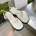 Стильні білі сандалі босоніжки на високій чорній платформі