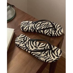 Класичні та легкі тапочки в'єтнамки принт зебра на низькому ходу