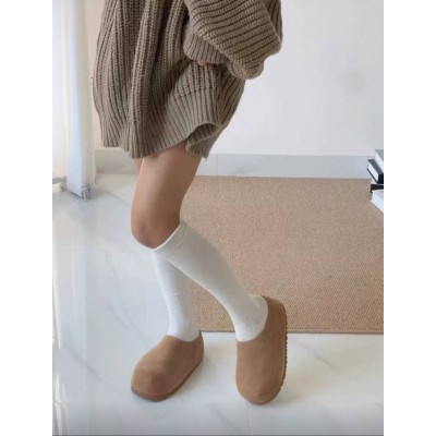 Модні та теплі жіночі тапочки клоги на хутрі та прихованій високій підошві платформі - руді