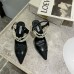 Туфли на каблуке с ремешком из жемчуга черные 