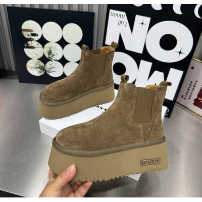 Женские замшевые ботинки челси на очень высокой подошве платформе с мехом - хаки угги