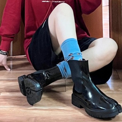 Незвичайні шкіряні черевики челсі чорні з роздвоєним носком - табі