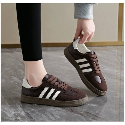 Женские коричневые ретро кеды с тремя белыми полосками