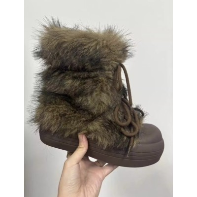 Жіночі зимові хутряні черевики на високій підошві - місяцеходи з пишним хутром - коричневі