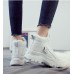 Высокие женские спортивные ботинки кроссовки на меху белые